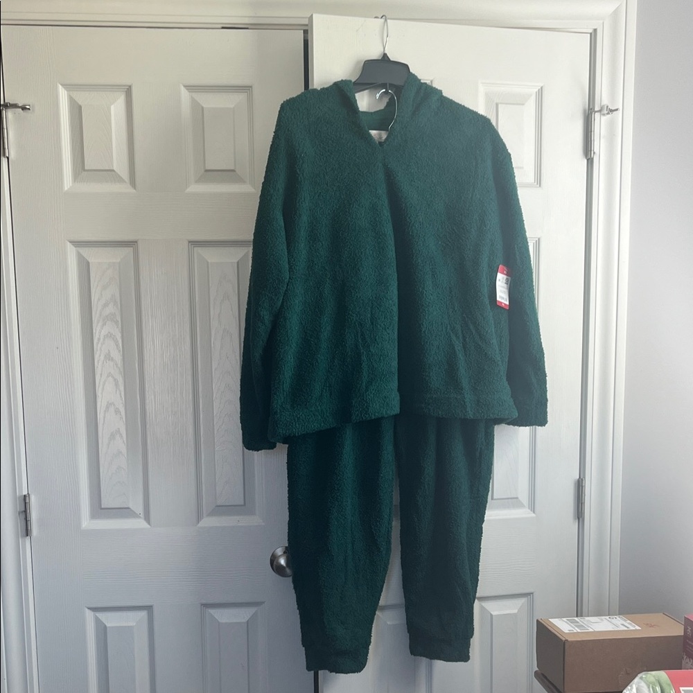 Cuddl Duds Green Fleece Apparel